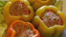 Poivrons farcis à la salade de pâtes