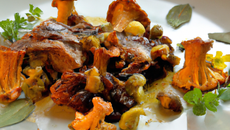 Epaule d'agneau aux girolles
