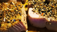 Thon mariné au poivre et à la badiane