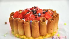 Couronne de Gariguettes à la crème de soda