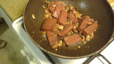 Sang de porc sauté comme en Thailande