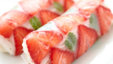 Rouleaux de printemps aux fraises