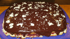 Gâteau au yaourt à la confiture