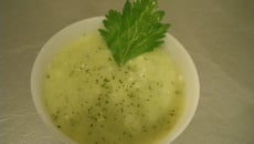 Velouté de courgettes, poireaux et pommes de terre