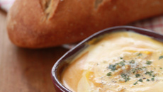 Velouté épicé de potimarron au lait de coco