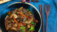 Wok d'agneau aux légumes nouveaux