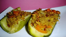 Courgettes farcies aux noix de cajou façon Caraïbes