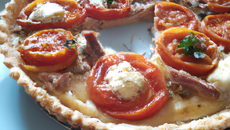 Tarte au thon, tomates et fromage facile