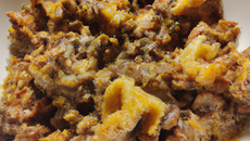 Tripes de porc croustillantes, beurre à l'ail