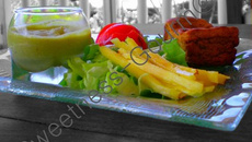 Mousse d'asperge, cake carotte-cumin-noix et sa salade exotique