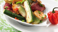 Poêlée de Concombre de France et champignons au bœuf