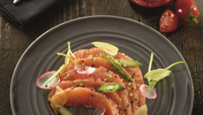 Carpaccio de truite et salade de légume croquants