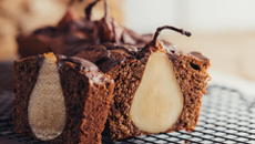 Gâteau surprise aux poires