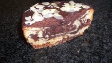 Gâteau marbé chocolat-vanille aux amandes
