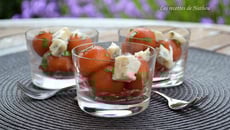 Verrines de melon mariné au Porto et au basilic, gorgonzola et pancetta grillée