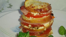 Millefeuilles tomate, pomme et jambon