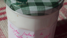 Confiture courgettes, extrait de vanille, noix de coco râpée