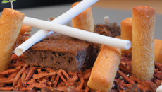 Sablé au chocolat, crème parfumée au vin de Paille et Griottines de Fougerolles