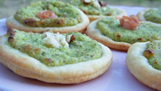 Feuilletés de Philadelphia au pesto de courgettes