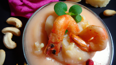 Purée aux noix de st jacques et crevettes roses