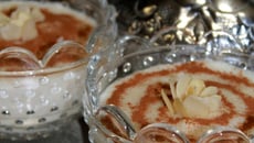 Crème de riz à la rose (Mouhalabia)