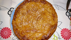 Galette aux pommes et aux raisins blonds aux sirop d'érable