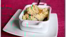 Crumble banane, nectarine et fraises