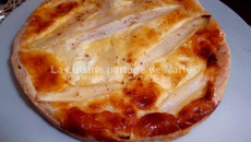 Tarte aux asperges et chavroux