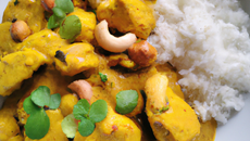 Poulet au curry gingembre et noix de coco
