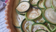 Tarte à la courgette et à l'échalote