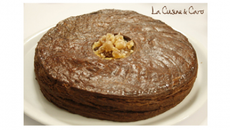 Galette feuilletée chocolat, garniture amande parfumée cognac et brisures de marrons glacés