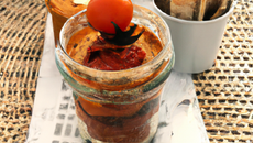 Verrine pain d'épice et tomates séchées