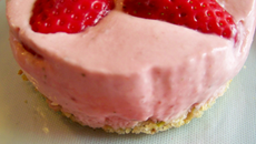 Entremet léger fraise basilic