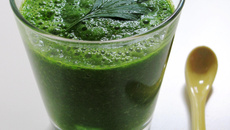 Jus de persil et concombre