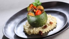 Mini courgette ronde farcie de Tajine de légumes grillés