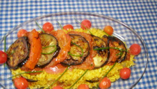Mille-feuille d'aubergines tomates et riz (au curcuma)