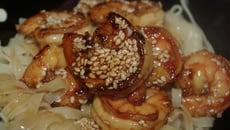 Tagliatelles aux crevettes au caramel et soja