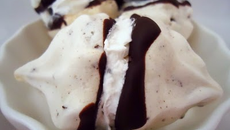 Mini-meringues au chocolat