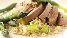 Pigeonneaux au riz complet Basmati et asperges (basmati complet)