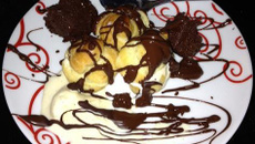 Profiteroles chocolat et vanille