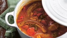 Pot-au-feu méditerranéen à la saucisse