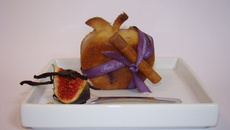 Moelleux aux pommes, figues fraiches et Thé Thai Massala Vanille