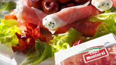 Cornets de Speck delle Alpi farcis à la Ricotta et à la ciboulette