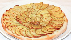 Pizza aux pommes de terre romarin