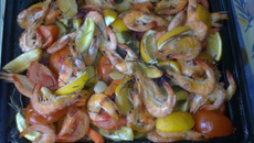 crevettes et légumes au four