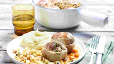 Paupiettes de veau braisées, purée de panais et estragon, cerneaux de noix