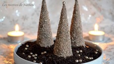 Sapins de Noël en chocolat, fourrés à la mousse de chamallows