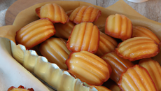 Mini madeleines au caramel beurre salé