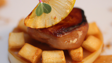 Croustillant de foie gras aux pommes fondantes