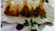 Pyramides de poires au roquefort